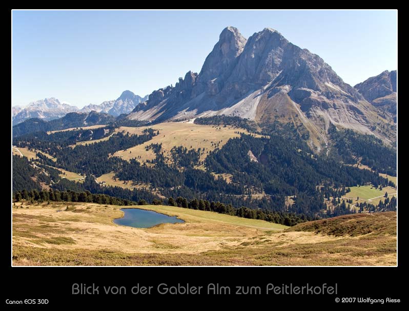 Blick von der Gabler Alm zum Peitlerkofel